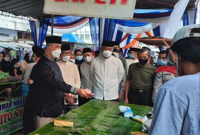 Walikota Fasha Resmikan Kegiatan Pasar Bedug Ramadhan