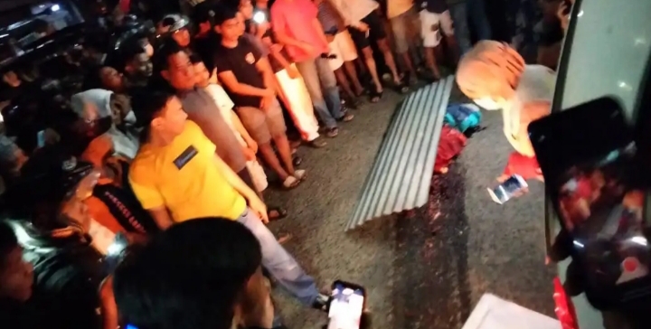 Polisi Buru Sopir Truk Tronton Yang Lindas Pemotor di Simpang Rimbo