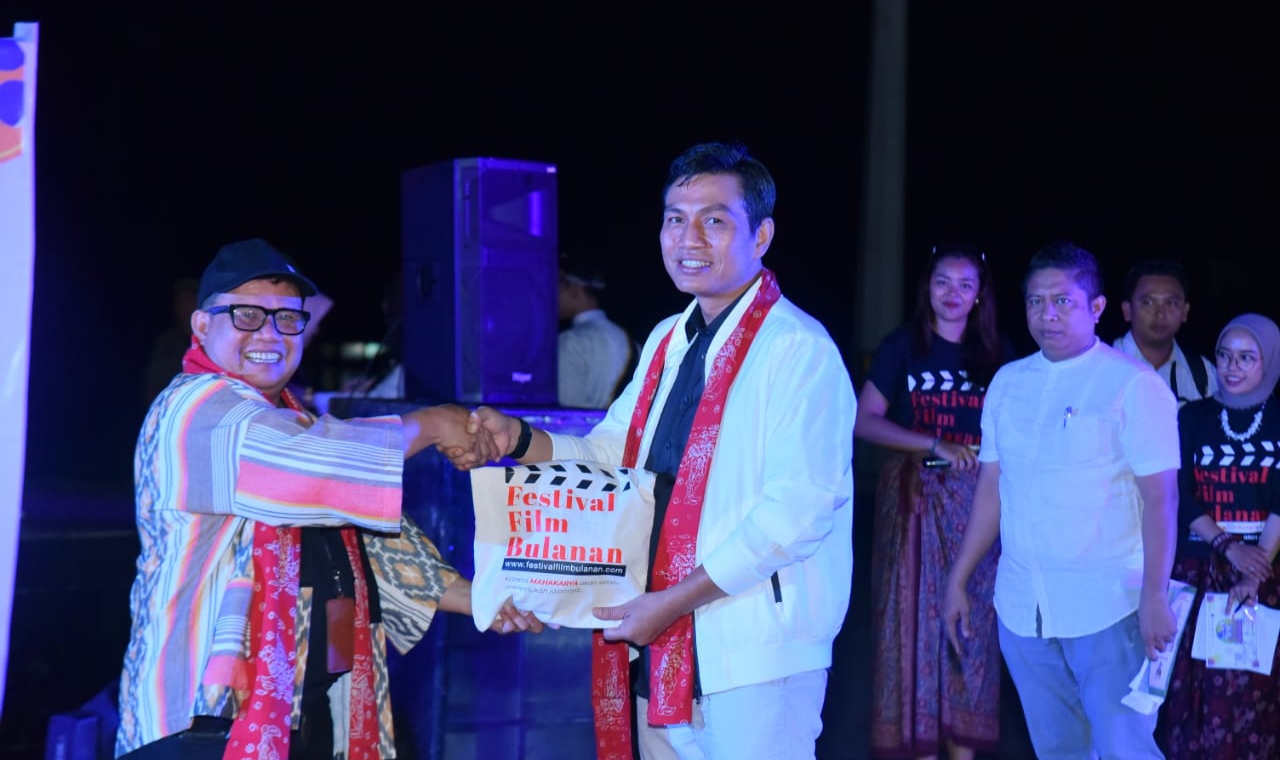 Bupati Batang Hari buka Sinema keliling Roadshow Festival bulanan 2023