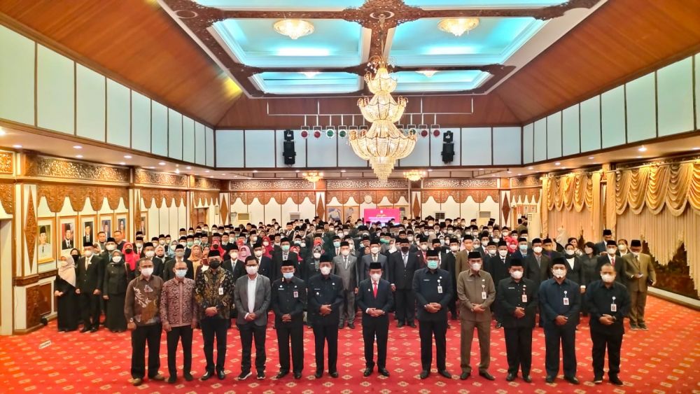 Al Haris Resmi Lantik 263 Kepala Sekolah dan Jabatan Lainnya Dilingkup Pemprov Jambi