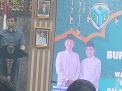 Bupati Batang Hari Silaturahmi dengan Wartawan di Rumah Dinas