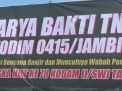 HUT ke 78 Kodam II Sriwijaya, Koramil 415-04 Muara Bulian melakukan kegiatan Karya Bhakti di Pasar Induk Keramat Tinggi M. Bulian