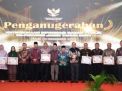 Pemkab Batanghari terima penghargaan keterbukaan informasi badan publik