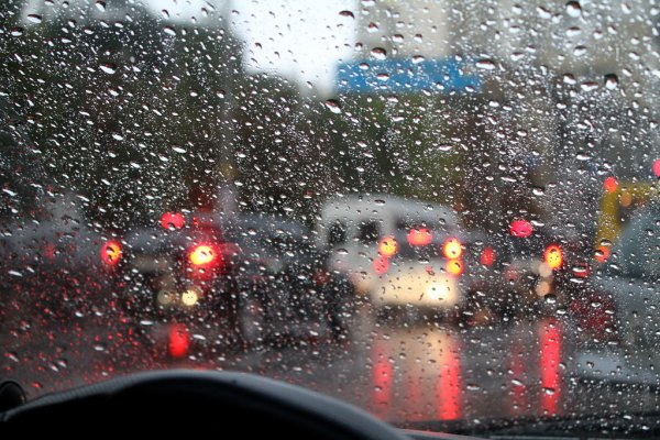 Tips Merawat Mobil Saat Musim Hujan Datang