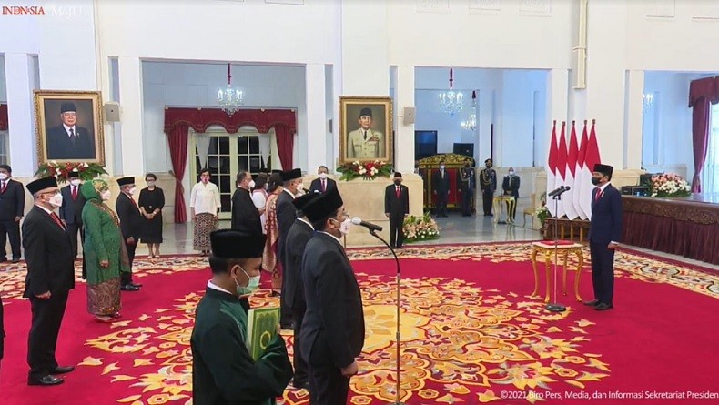 Membanggakan, Jokowi Lantik Dua Orang Batak Menjadi Duta Besar