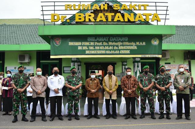 Danrem 042/Gapu Dampingi Menko PMK Sambangi RS dr. Bratanata Jambi