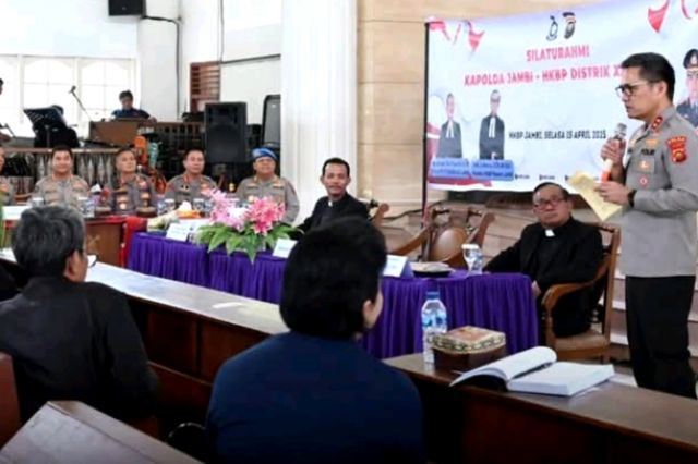 Kapolda Irjen Pol Krisno H. Siregar Kunjungan Silaturahmi Ke HKBP Distrik XXV Jambi