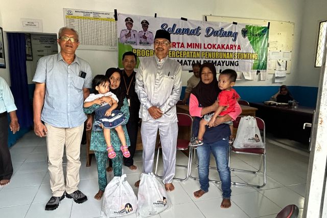 Regional 4 Jadi Ayah Asuh Anak Stunting Pemayung