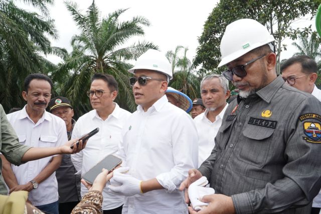 Komitmen Wujudkan Food Security, PTPN IV PalmCo Perluas Program Tanam Padi PTPN ke Provinsi Jambi