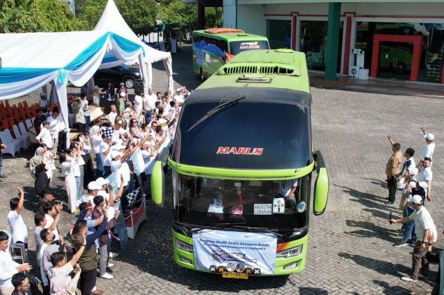 Senyum Bahagia 1.020 Peserta Mudik PTPN IV PalmCo ke Berbagai Kota di Indonesia