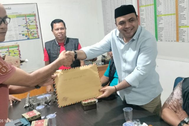 Didampingi Ketua Cabor Pendukung, Mat Sanusi Ngembalikan Berkas Calon Ketum KONI