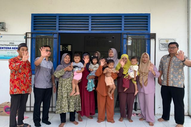 PTPN Regional 4 Serahkan  Bantuan Stunting Tahap Tiga