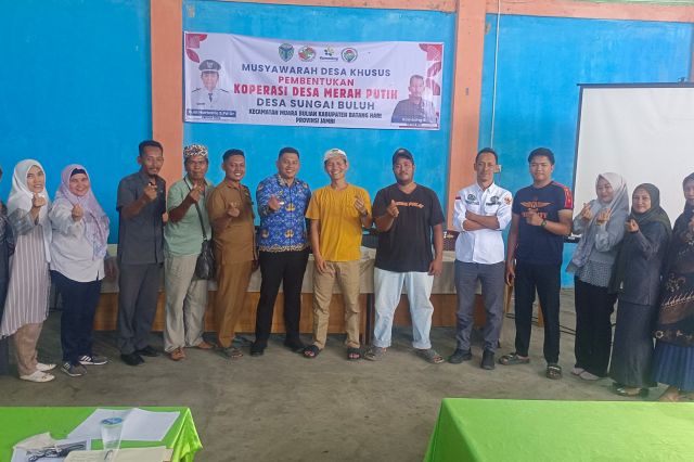 Musdessus(Musyawarah Desa Khusus) Desa Sungai Buluh bertempat di Aula Kantor Kades Sungai Buluh