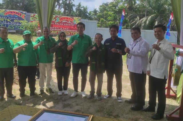 Pencanangan Desa Cantik & Peresmian Kolam Renang “Karya Bersama” Di Desa Ladang Peris, Kecamatan Bajubang