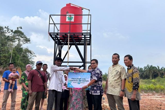 PTPN IV Regional 4 Bangun Sumur Bor Warga
