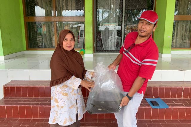 3.000 Bibit Ikan Untuk Kemajuan Pendidikan Jambi