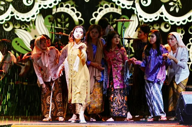 PERNYATAAN SIKAP TEATER BHAVANA: PENGHENTIAN KREASI ADALAH BENTUK PENGHINAAN.  Menanggapi Klarifikasi Kepala Bidang Kebudayaan, Sdr. Hasbi Adi Firman