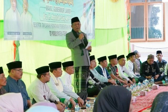 Wagub Sani Buka Bersama Ratusan Masyarakat Serai Serumpun