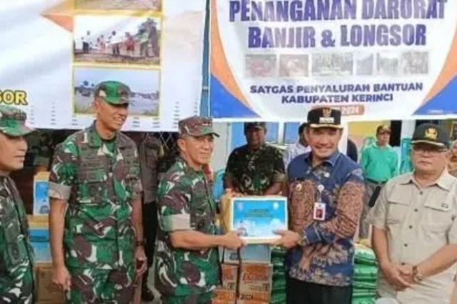 PJ Bupati Kerinci Terima Bantuan Dari Pangdam II/Sriwijaya