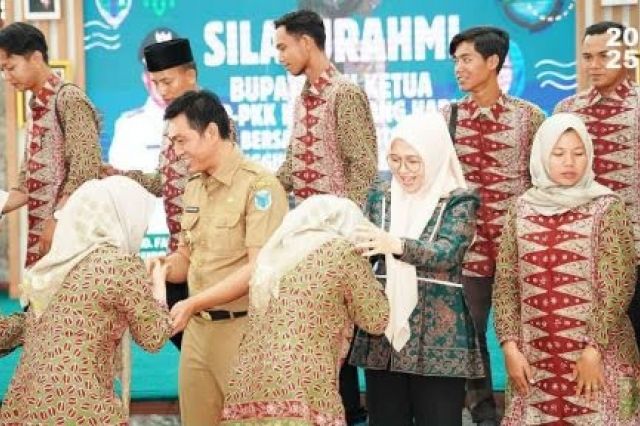 Bupati Batanghari Gelar Silahturahmi dengan Motivator Tangguh dan Rumah Bunda