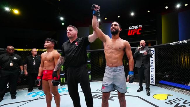 Jeka Saragih Kalah TKO Dari Anshul Jubli di Final Road To UFC